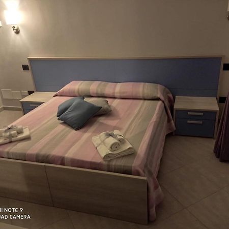 Affittacamere Borgata Marina Roseto Capo Spulico Ngoại thất bức ảnh