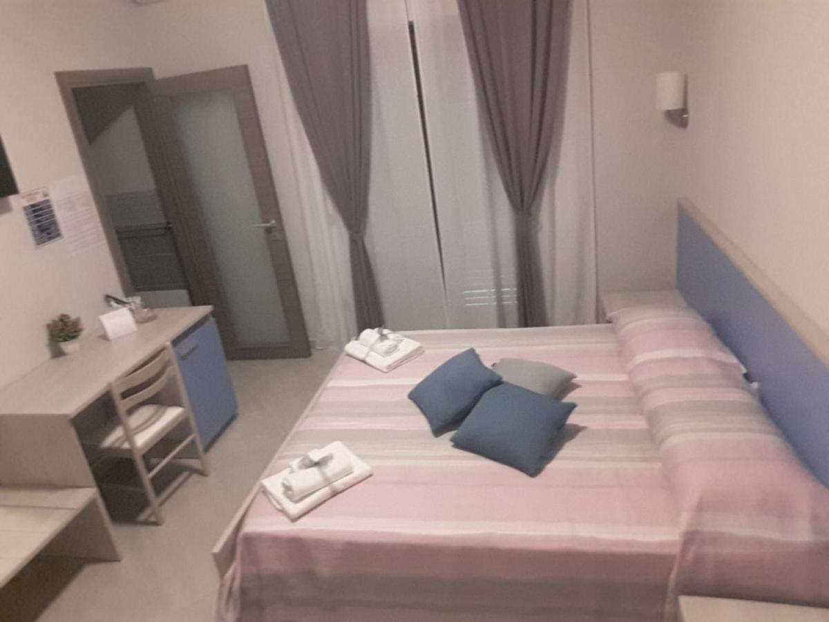 Affittacamere Borgata Marina Roseto Capo Spulico Ngoại thất bức ảnh