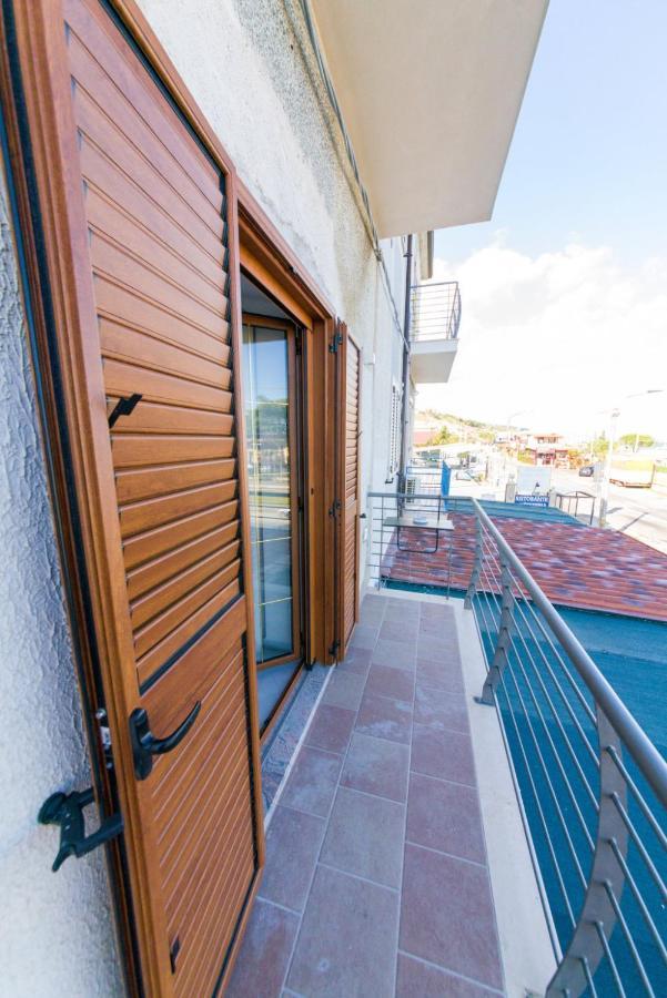 Affittacamere Borgata Marina Roseto Capo Spulico Ngoại thất bức ảnh