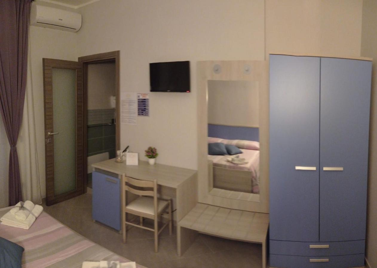 Affittacamere Borgata Marina Roseto Capo Spulico Ngoại thất bức ảnh