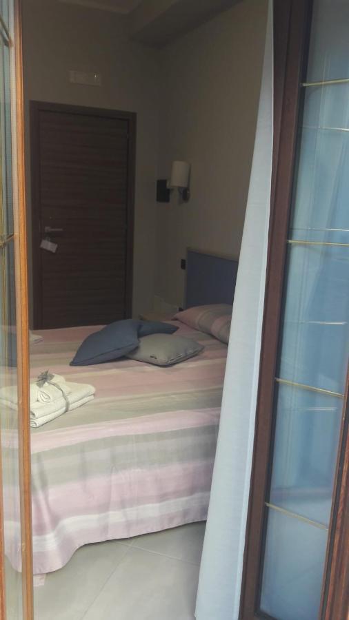 Affittacamere Borgata Marina Roseto Capo Spulico Ngoại thất bức ảnh
