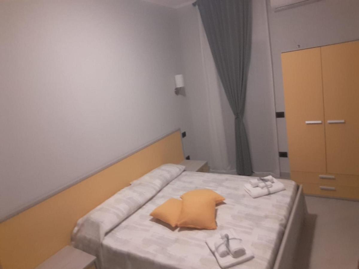 Affittacamere Borgata Marina Roseto Capo Spulico Ngoại thất bức ảnh